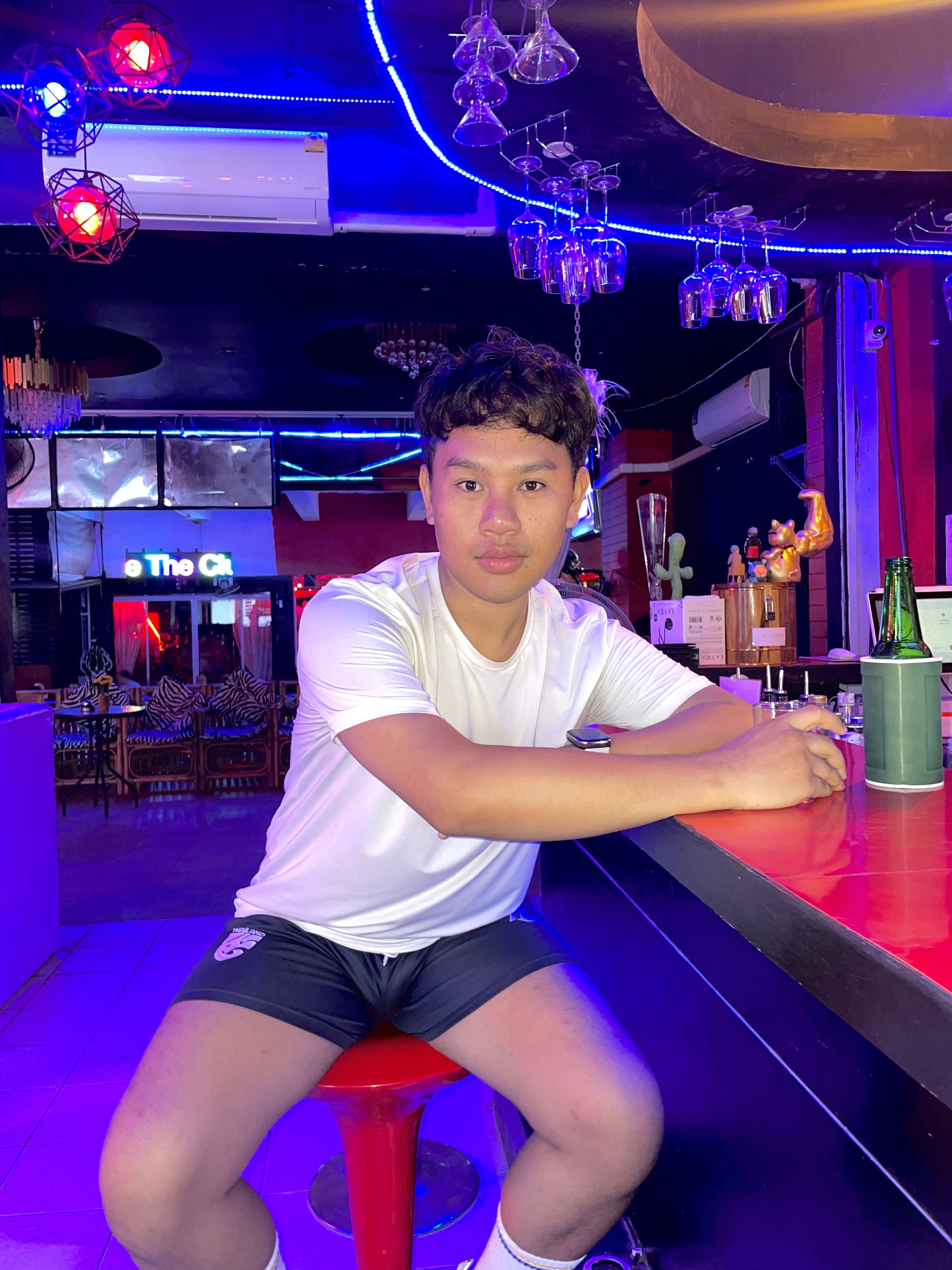 ยิม